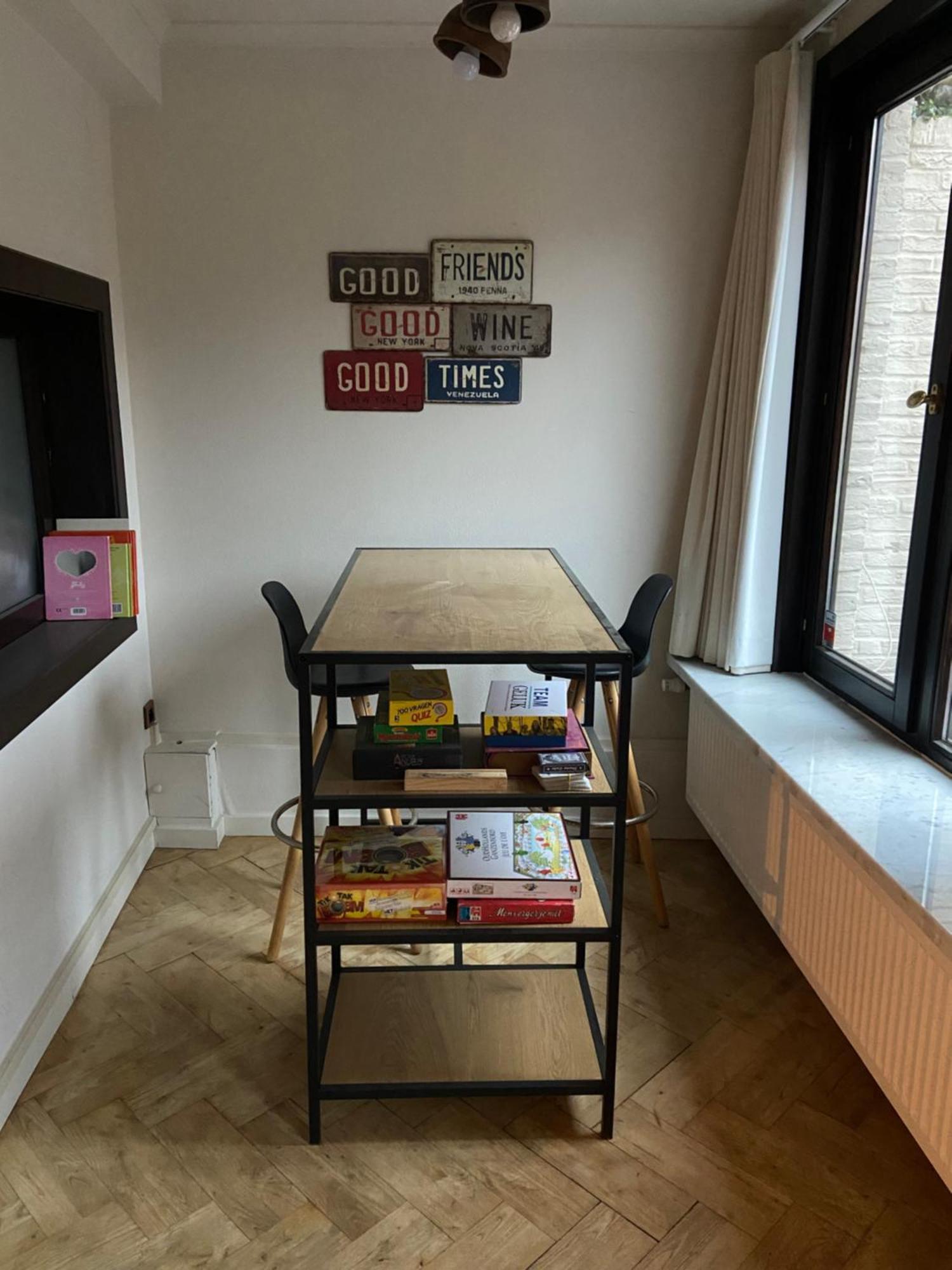 Centraal Gelegen Gezellig Verblijf Met Groot Terras Ostenda Esterno foto
